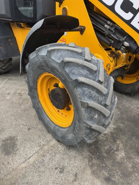 JCB TM220 - Kurottaja: kuva JCB TM220 - Kurottaja JCB TM220 - Kurottaja: kuva JCB TM220 - Kurottaja