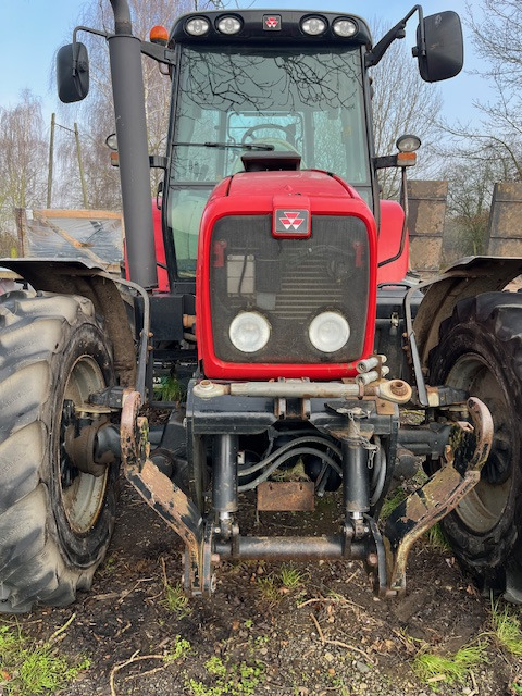 MASSEY FERGUSON 6480 DYNASHIFT - Traktori: kuva MASSEY FERGUSON 6480 DYNASHIFT - Traktori MASSEY FERGUSON 6480 DYNASHIFT - Traktori: kuva MASSEY FERGUSON 6480 DYNASHIFT - Traktori