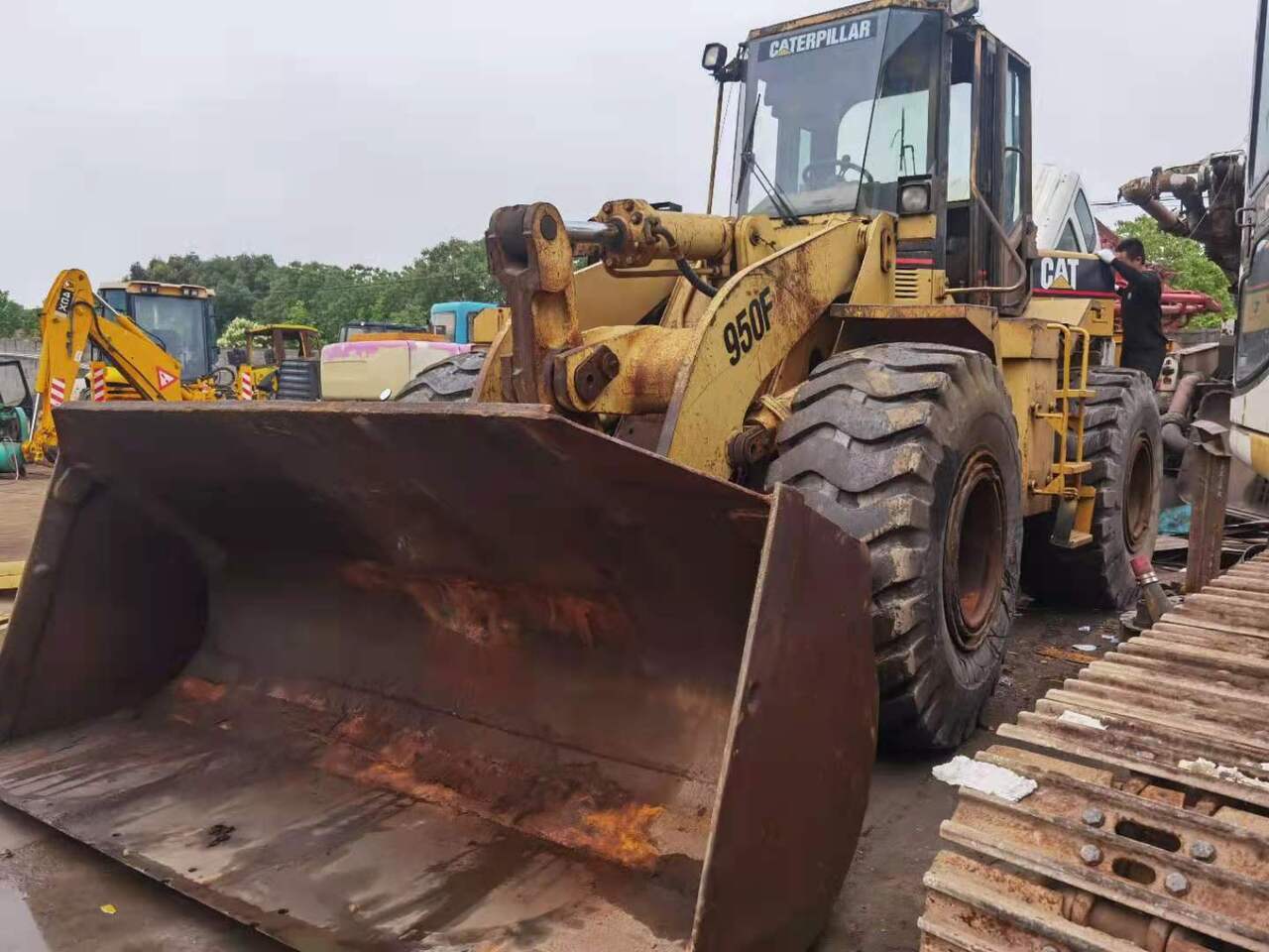 CATERPILLAR 950F -Wheel loader - Pyöräkuormaaja: kuva CATERPILLAR 950F -Wheel loader - Pyöräkuormaaja CATERPILLAR 950F -Wheel loader - Pyöräkuormaaja: kuva CATERPILLAR 950F -Wheel loader - Pyöräkuormaaja