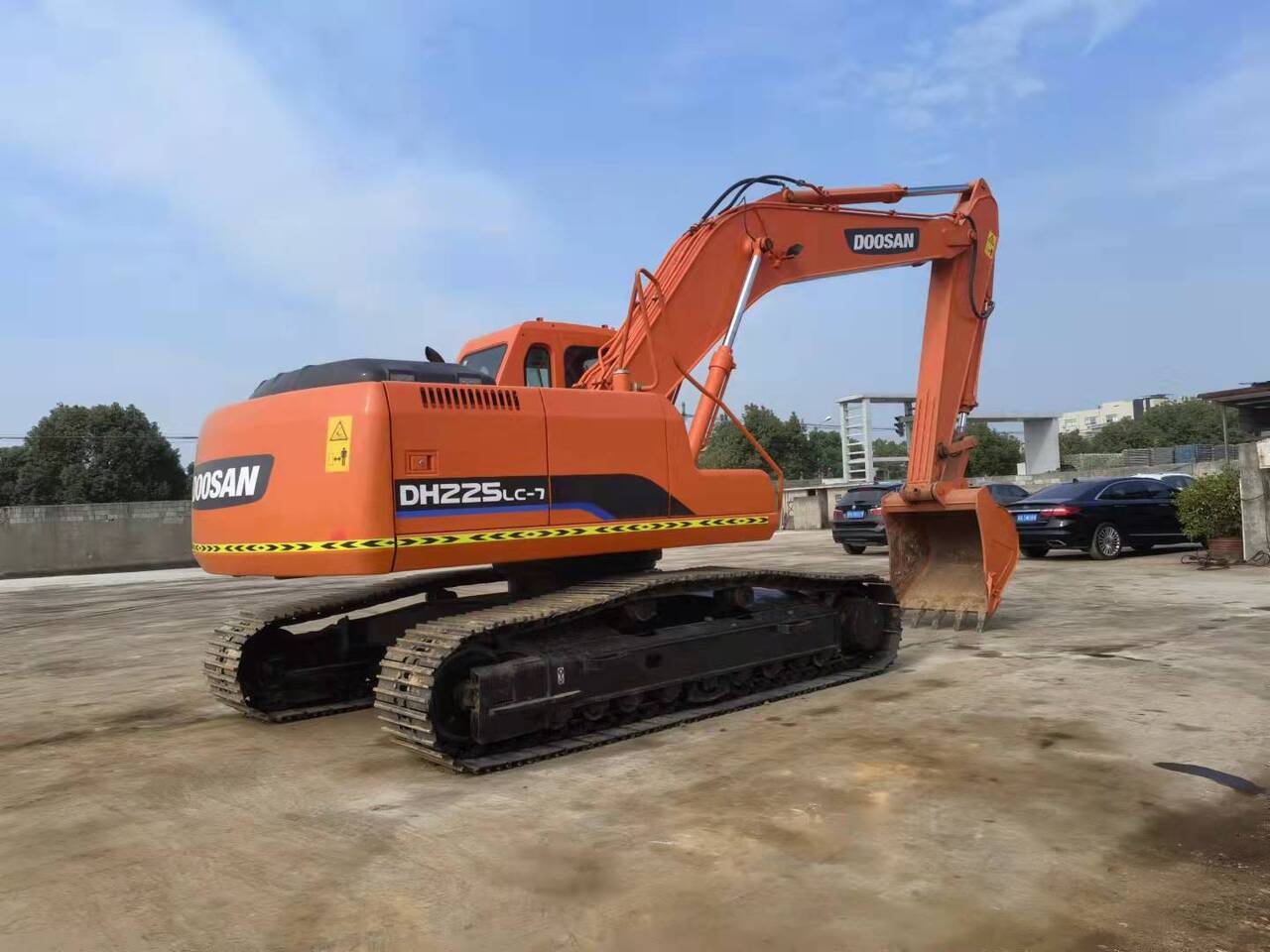 DOOSAN DH225LC-7 - Telakaivukone: kuva DOOSAN DH225LC-7 - Telakaivukone DOOSAN DH225LC-7 - Telakaivukone: kuva DOOSAN DH225LC-7 - Telakaivukone