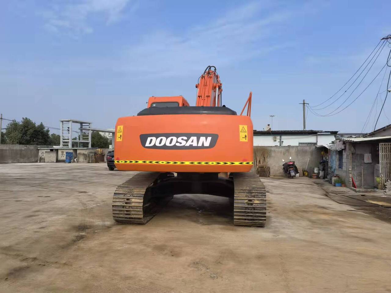 DOOSAN DH225LC-7 - Telakaivukone: kuva DOOSAN DH225LC-7 - Telakaivukone DOOSAN DH225LC-7 - Telakaivukone: kuva DOOSAN DH225LC-7 - Telakaivukone