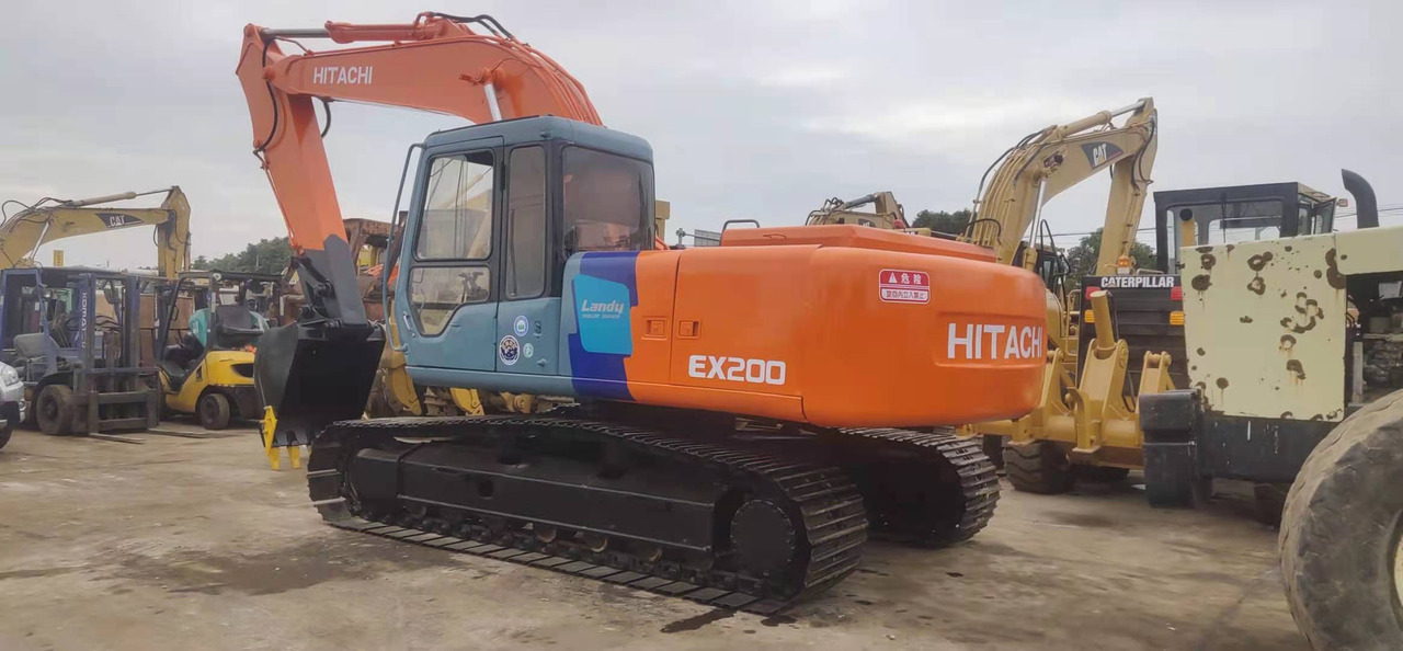 HITACHI EX200-2 - Telakaivukone: kuva HITACHI EX200-2 - Telakaivukone HITACHI EX200-2 - Telakaivukone: kuva HITACHI EX200-2 - Telakaivukone