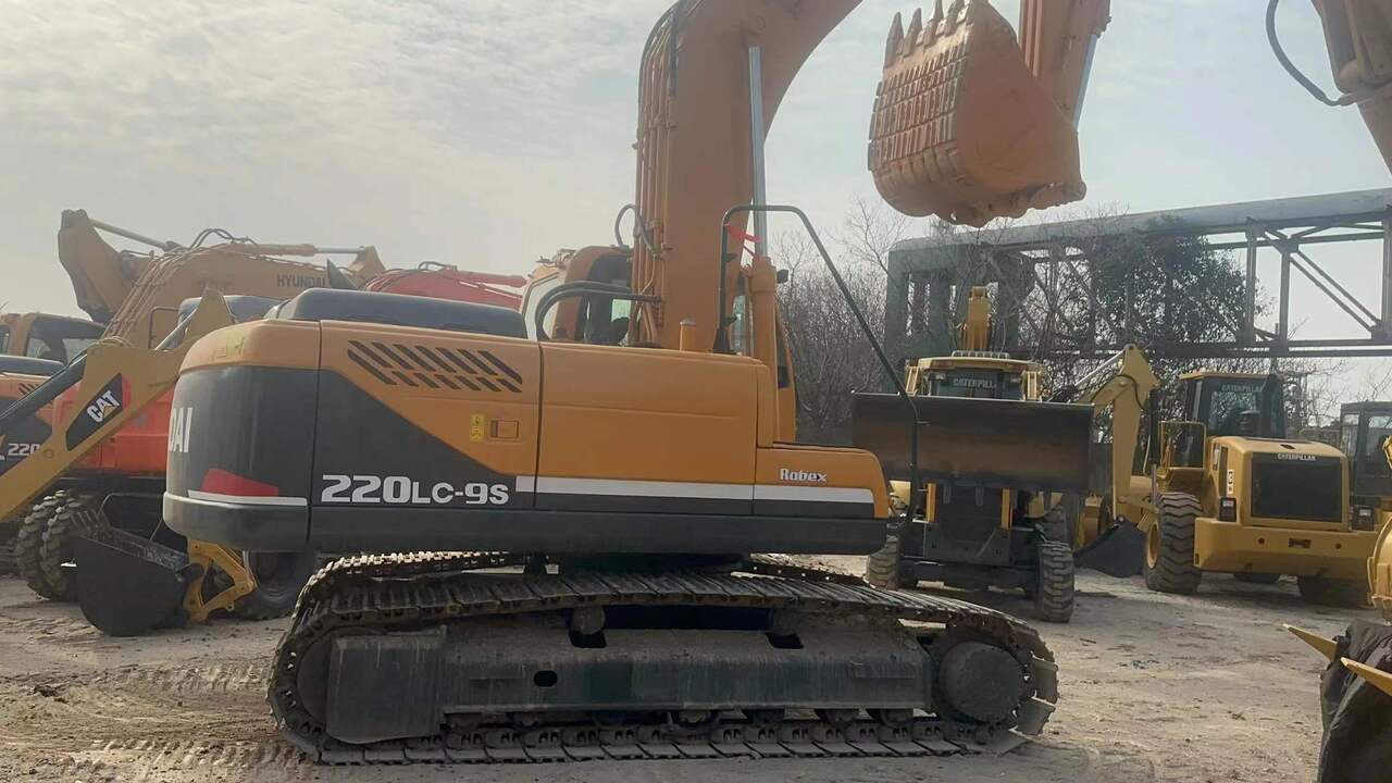 HYUNDAI 220LC-9S - Telakaivukone: kuva HYUNDAI 220LC-9S - Telakaivukone HYUNDAI 220LC-9S - Telakaivukone: kuva HYUNDAI 220LC-9S - Telakaivukone