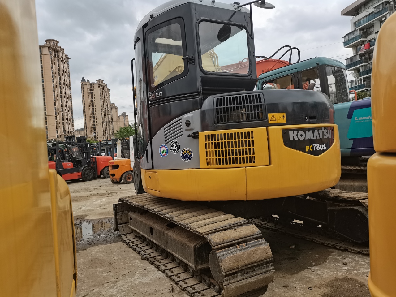 KOMATSU Komatsu-78US-Mini excavator - Minikuormaaja: kuva KOMATSU Komatsu-78US-Mini excavator - Minikuormaaja KOMATSU Komatsu-78US-Mini excavator - Minikuormaaja: kuva KOMATSU Komatsu-78US-Mini excavator - Minikuormaaja