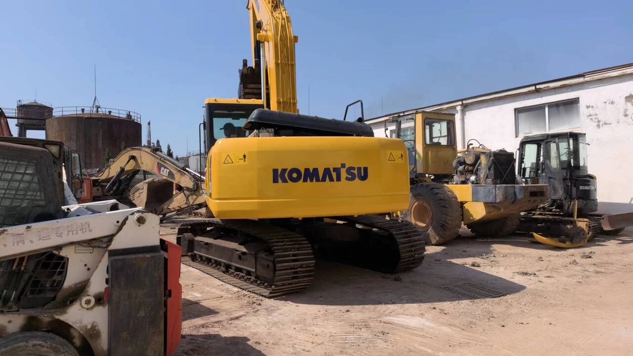 KOMATSU PC200-7 - Telakaivukone: kuva KOMATSU PC200-7 - Telakaivukone KOMATSU PC200-7 - Telakaivukone: kuva KOMATSU PC200-7 - Telakaivukone