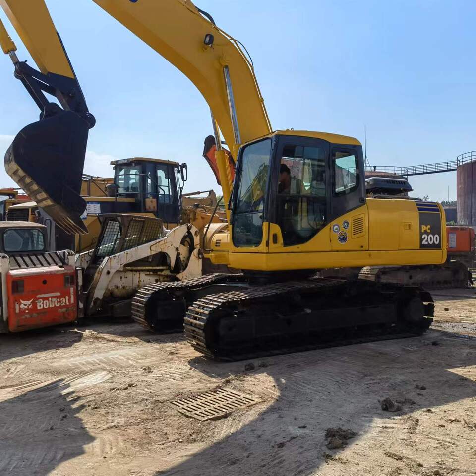 KOMATSU PC200-7 - Telakaivukone: kuva KOMATSU PC200-7 - Telakaivukone KOMATSU PC200-7 - Telakaivukone: kuva KOMATSU PC200-7 - Telakaivukone
