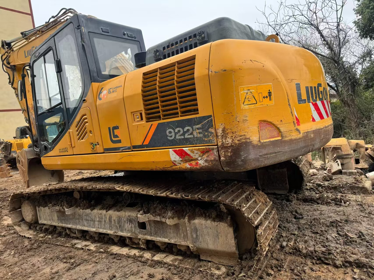 LIUGONG CLG922E - Telakaivukone: kuva LIUGONG CLG922E - Telakaivukone LIUGONG CLG922E - Telakaivukone: kuva LIUGONG CLG922E - Telakaivukone