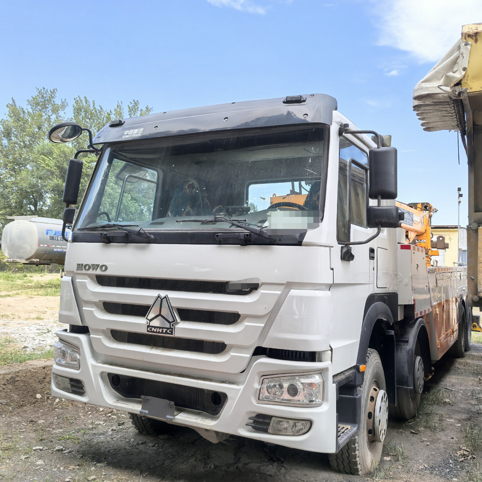 SINOTRUK Howo 8x4 - Nosturiauto: kuva SINOTRUK Howo 8x4 - Nosturiauto SINOTRUK Howo 8x4 - Nosturiauto: kuva SINOTRUK Howo 8x4 - Nosturiauto