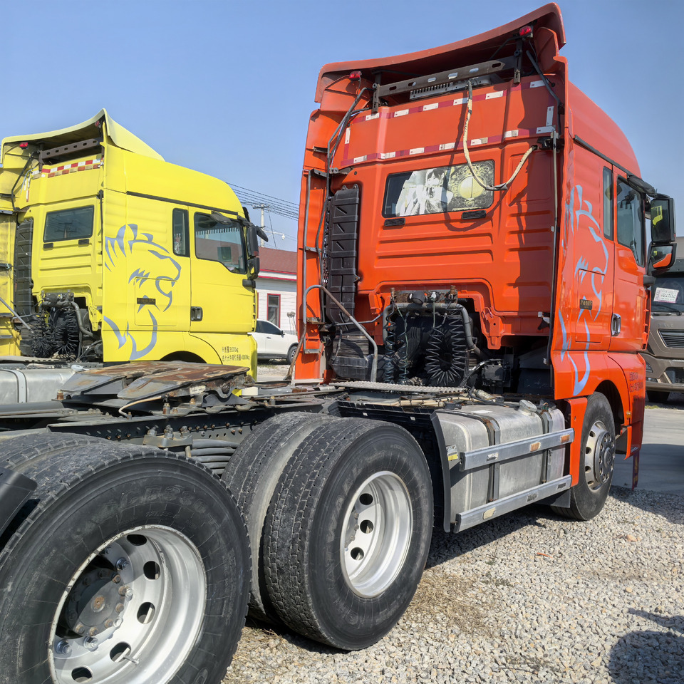 SINOTRUK SITRAK C7H - Vetopöytäauto: kuva SINOTRUK SITRAK C7H - Vetopöytäauto SINOTRUK SITRAK C7H - Vetopöytäauto: kuva SINOTRUK SITRAK C7H - Vetopöytäauto