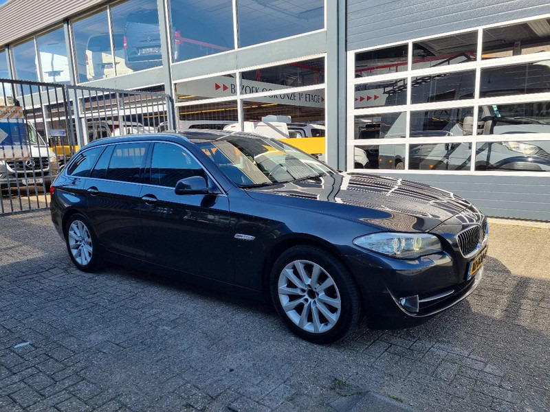 BMW 5 Serie 520D Touring/ Pano/ Leer/ Navi/ Vol - Henkilöauto: kuva BMW 5 Serie 520D Touring/ Pano/ Leer/ Navi/ Vol - Henkilöauto BMW 5 Serie 520D Touring/ Pano/ Leer/ Navi/ Vol - Henkilöauto: kuva BMW 5 Serie 520D Touring/ Pano/ Leer/ Navi/ Vol - Henkilöauto