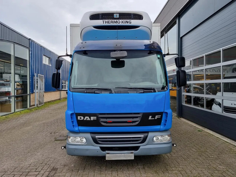 DAF LF 45.220 Kuhlkoffer Thermoking T1000R LBW ST380V EURO EEV - Refrigeraattori kuorma-auto: kuva DAF LF 45.220 Kuhlkoffer Thermoking T1000R LBW ST380V EURO EEV - Refrigeraattori kuorma-auto DAF LF 45.220 Kuhlkoffer Thermoking T1000R LBW ST380V EURO EEV - Refrigeraattori kuorma-auto: kuva DAF LF 45.220 Kuhlkoffer Thermoking T1000R LBW ST380V EURO EEV - Refrigeraattori kuorma-auto