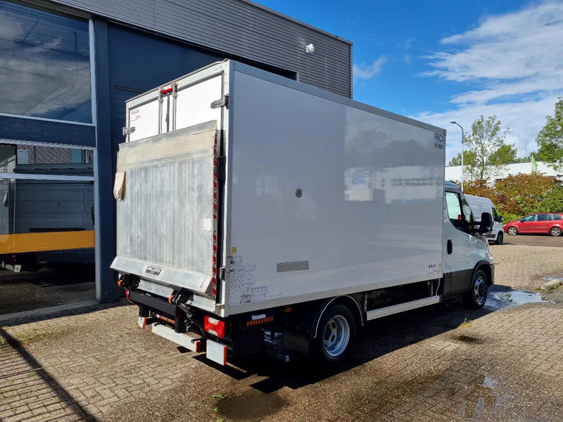 Iveco Daily 35C16 3.0D Koelkoffer LBW Xarios 350 st 230V Euro 6 - Kylmäauto: kuva Iveco Daily 35C16 3.0D Koelkoffer LBW Xarios 350 st 230V Euro 6 - Kylmäauto Iveco Daily 35C16 3.0D Koelkoffer LBW Xarios 350 st 230V Euro 6 - Kylmäauto: kuva Iveco Daily 35C16 3.0D Koelkoffer LBW Xarios 350 st 230V Euro 6 - Kylmäauto