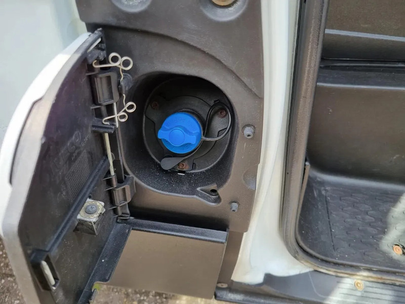 Avolava pakettiauto Iveco Daily 50C18 Plateau/ Airco/ PTO/ E6: kuva Avolava pakettiauto Iveco Daily 50C18 Plateau/ Airco/ PTO/ E6