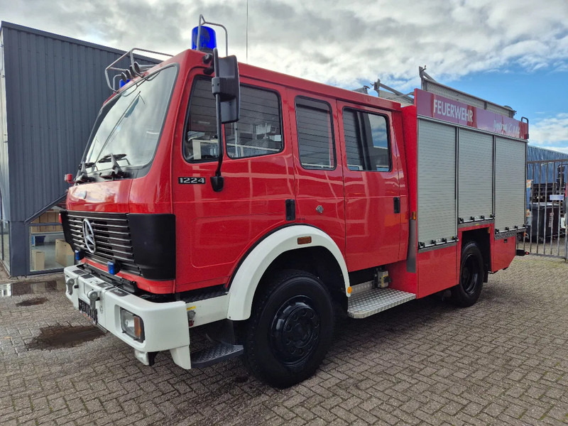 Mercedes-Benz SK 1224 4x4 FIRETRUCK/ FEUERWEHR/ 2400L TANK/ EXPEDITION - Paloauto: kuva Mercedes-Benz SK 1224 4x4 FIRETRUCK/ FEUERWEHR/ 2400L TANK/ EXPEDITION - Paloauto Mercedes-Benz SK 1224 4x4 FIRETRUCK/ FEUERWEHR/ 2400L TANK/ EXPEDITION - Paloauto: kuva Mercedes-Benz SK 1224 4x4 FIRETRUCK/ FEUERWEHR/ 2400L TANK/ EXPEDITION - Paloauto