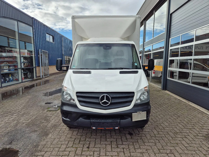 Mercedes-Benz Sprinter 513 CDI Koffer 21kub 130 pk Euro 5B GVW 3500 KG - Jakeluauto: kuva Mercedes-Benz Sprinter 513 CDI Koffer 21kub 130 pk Euro 5B GVW 3500 KG - Jakeluauto Mercedes-Benz Sprinter 513 CDI Koffer 21kub 130 pk Euro 5B GVW 3500 KG - Jakeluauto: kuva Mercedes-Benz Sprinter 513 CDI Koffer 21kub 130 pk Euro 5B GVW 3500 KG - Jakeluauto