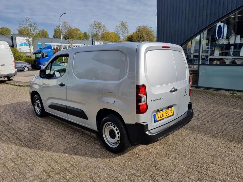Peugeot Partner 1.5 HDI/ Koelwagen/ Airco/ Navi - Kylmäauto: kuva Peugeot Partner 1.5 HDI/ Koelwagen/ Airco/ Navi - Kylmäauto Peugeot Partner 1.5 HDI/ Koelwagen/ Airco/ Navi - Kylmäauto: kuva Peugeot Partner 1.5 HDI/ Koelwagen/ Airco/ Navi - Kylmäauto