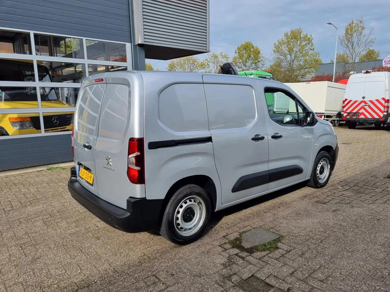 Peugeot Partner 1.5 HDI/ Koelwagen/ Airco/ Navi - Kylmäauto: kuva Peugeot Partner 1.5 HDI/ Koelwagen/ Airco/ Navi - Kylmäauto Peugeot Partner 1.5 HDI/ Koelwagen/ Airco/ Navi - Kylmäauto: kuva Peugeot Partner 1.5 HDI/ Koelwagen/ Airco/ Navi - Kylmäauto