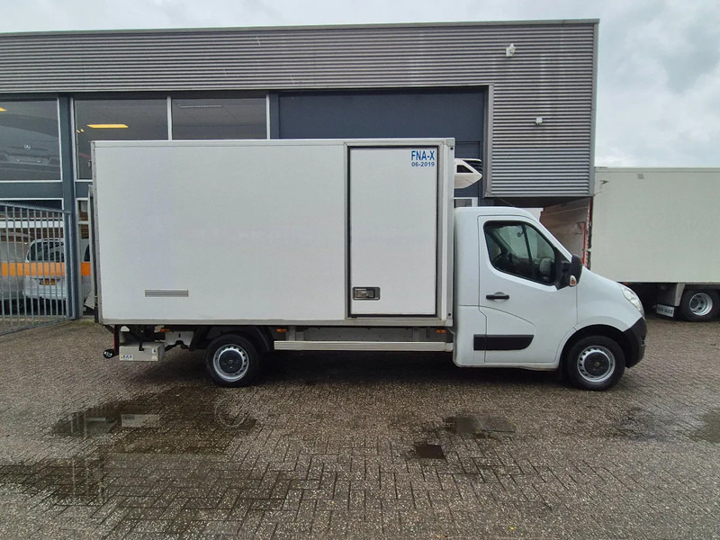 Renault Master 2.3 DCI Koelkoffer Xarios 350 ST 230V Laadklep GVW 3500 kg LBW - Kylmäauto: kuva Renault Master 2.3 DCI Koelkoffer Xarios 350 ST 230V Laadklep GVW 3500 kg LBW - Kylmäauto Renault Master 2.3 DCI Koelkoffer Xarios 350 ST 230V Laadklep GVW 3500 kg LBW - Kylmäauto: kuva Renault Master 2.3 DCI Koelkoffer Xarios 350 ST 230V Laadklep GVW 3500 kg LBW - Kylmäauto