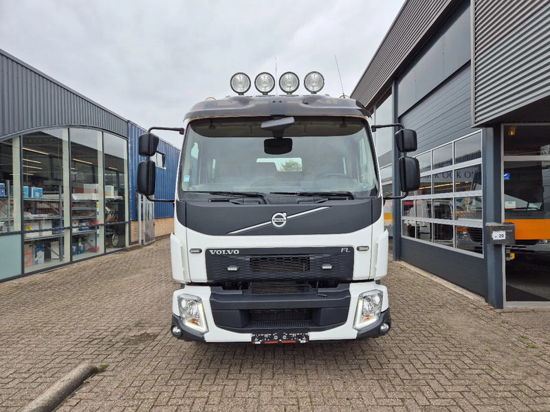 Volvo FL 250 E6 DoKa 7 Sitze/ Abschlepp/ Bergingswagen/ Hubbrille/ Winch - Hinausauto: kuva Volvo FL 250 E6 DoKa 7 Sitze/ Abschlepp/ Bergingswagen/ Hubbrille/ Winch - Hinausauto Volvo FL 250 E6 DoKa 7 Sitze/ Abschlepp/ Bergingswagen/ Hubbrille/ Winch - Hinausauto: kuva Volvo FL 250 E6 DoKa 7 Sitze/ Abschlepp/ Bergingswagen/ Hubbrille/ Winch - Hinausauto