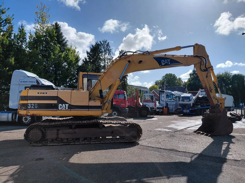 Caterpillar 320L - Telakaivukone: kuva Caterpillar 320L - Telakaivukone Caterpillar 320L - Telakaivukone: kuva Caterpillar 320L - Telakaivukone