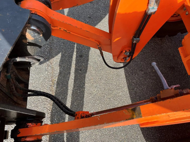 Doosan DL250 - Pyöräkuormaaja: kuva Doosan DL250 - Pyöräkuormaaja Doosan DL250 - Pyöräkuormaaja: kuva Doosan DL250 - Pyöräkuormaaja