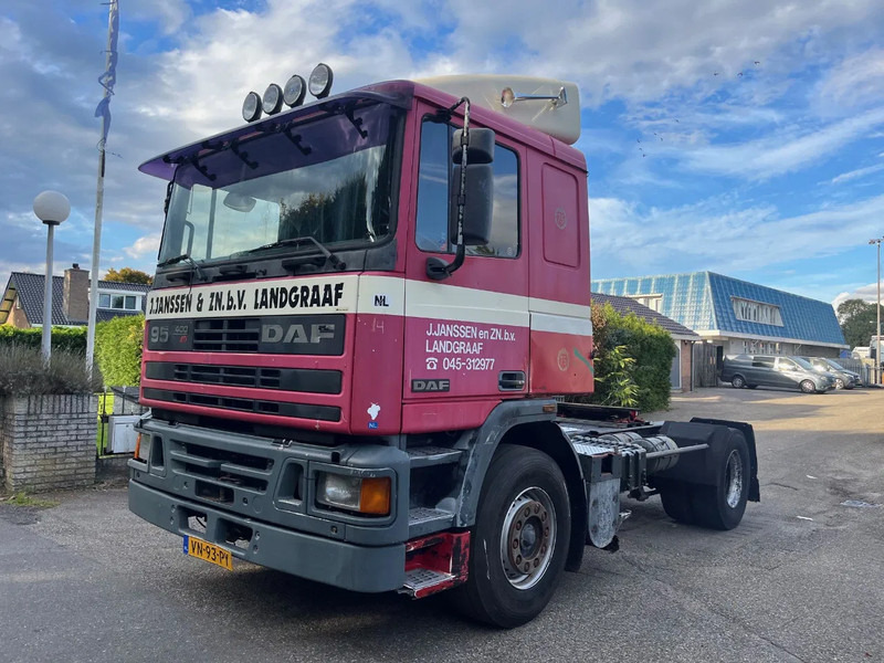 DAF 95.400 ATI 4X2 Holland Truck - Vetopöytäauto: kuva DAF 95.400 ATI 4X2 Holland Truck - Vetopöytäauto DAF 95.400 ATI 4X2 Holland Truck - Vetopöytäauto: kuva DAF 95.400 ATI 4X2 Holland Truck - Vetopöytäauto