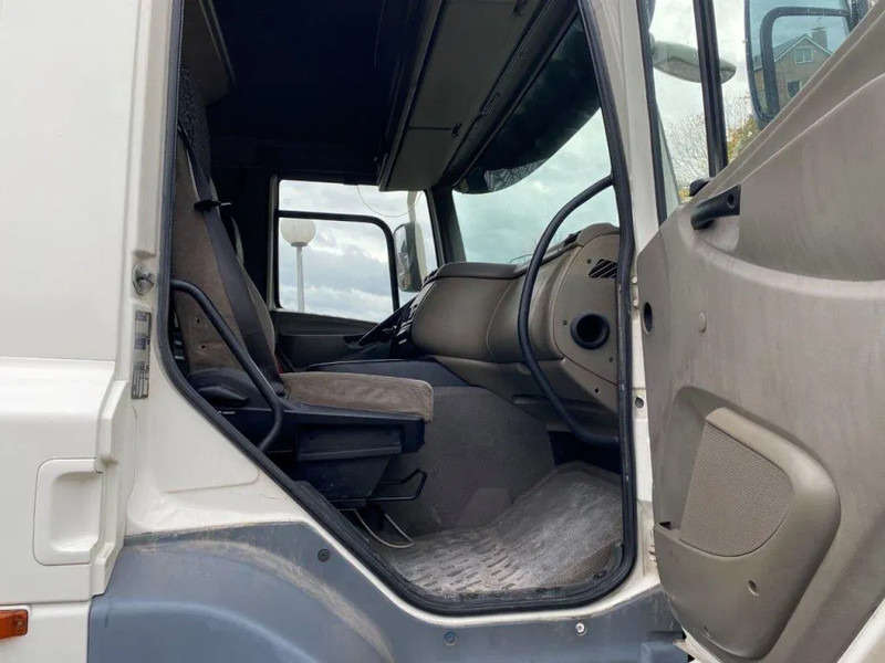 DAF CF 85.410 85CF 410 AUTOMATIC - Vetopöytäauto: kuva DAF CF 85.410 85CF 410 AUTOMATIC - Vetopöytäauto DAF CF 85.410 85CF 410 AUTOMATIC - Vetopöytäauto: kuva DAF CF 85.410 85CF 410 AUTOMATIC - Vetopöytäauto