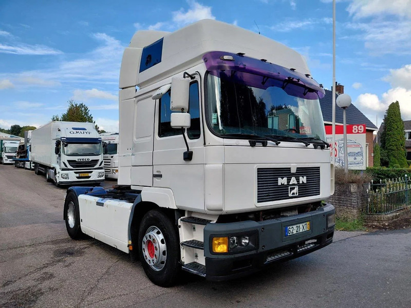 MAN 19.463 F2000 460 HP MANUAL ZF GEARBOX PERFECT CONDITION - Vetopöytäauto: kuva MAN 19.463 F2000 460 HP MANUAL ZF GEARBOX PERFECT CONDITION - Vetopöytäauto MAN 19.463 F2000 460 HP MANUAL ZF GEARBOX PERFECT CONDITION - Vetopöytäauto: kuva MAN 19.463 F2000 460 HP MANUAL ZF GEARBOX PERFECT CONDITION - Vetopöytäauto
