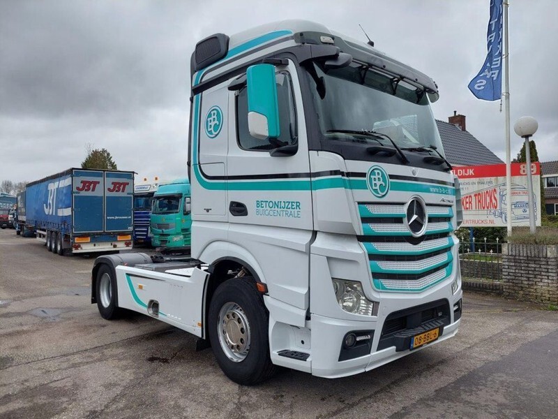 Mercedes-Benz Actros 1842 - Vetopöytäauto: kuva Mercedes-Benz Actros 1842 - Vetopöytäauto Mercedes-Benz Actros 1842 - Vetopöytäauto: kuva Mercedes-Benz Actros 1842 - Vetopöytäauto