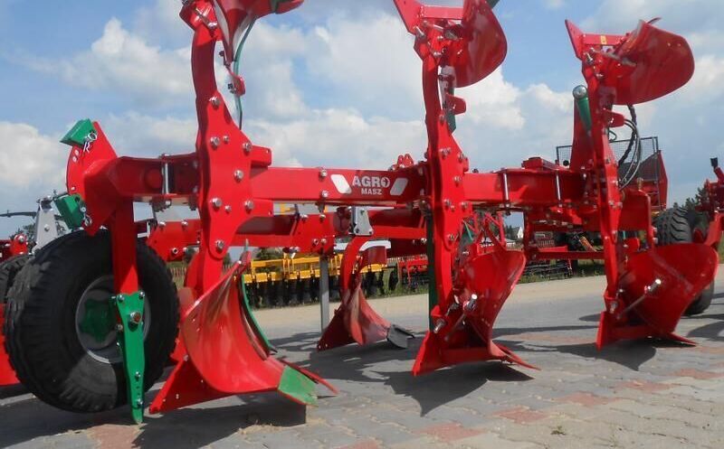AGRO-MASZ Pług obrotowy 3-skibowy - Aura: kuva AGRO-MASZ Pług obrotowy 3-skibowy - Aura AGRO-MASZ Pług obrotowy 3-skibowy - Aura: kuva AGRO-MASZ Pług obrotowy 3-skibowy - Aura