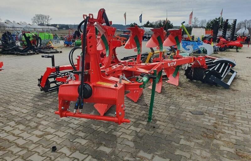 AGRO-MASZ Pług obrotowy - Aura: kuva AGRO-MASZ Pług obrotowy - Aura AGRO-MASZ Pług obrotowy - Aura: kuva AGRO-MASZ Pług obrotowy - Aura