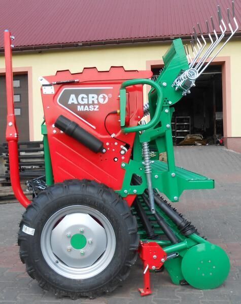 AGRO-MASZ SR-300 / SEMBRADORA MECÁNICA - Kylvökone: kuva AGRO-MASZ SR-300 / SEMBRADORA MECÁNICA - Kylvökone AGRO-MASZ SR-300 / SEMBRADORA MECÁNICA - Kylvökone: kuva AGRO-MASZ SR-300 / SEMBRADORA MECÁNICA - Kylvökone