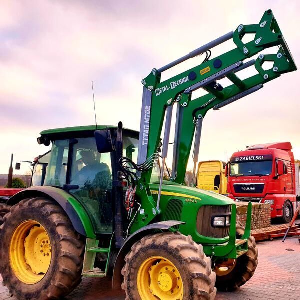 Metal-Technik Frontlader John Deere MT-03 / Ładowacz czołowy John Deere MT-03 - Traktori - etukuormain - Traktori: kuva Metal-Technik Frontlader John Deere MT-03 / Ładowacz czołowy John Deere MT-03 - Traktori - etukuormain - Traktori Metal-Technik Frontlader John Deere MT-03 / Ładowacz czołowy John Deere MT-03 - Traktori - etukuormain - Traktori: kuva Metal-Technik Frontlader John Deere MT-03 / Ładowacz czołowy John Deere MT-03 - Traktori - etukuormain - Traktori