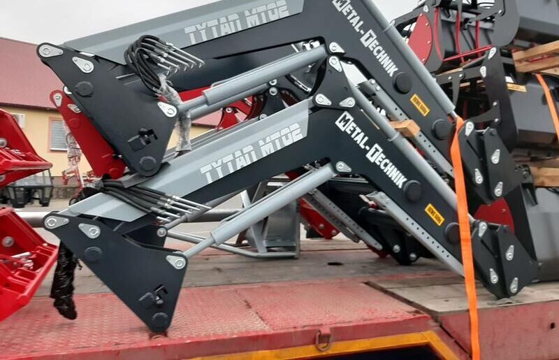 Metal-Technik Frontlader für RENAULT CERES 85 / Ładowacz czołowy do RENAULT CE - Traktori - etukuormain: kuva Metal-Technik Frontlader für RENAULT CERES 85 / Ładowacz czołowy do RENAULT CE - Traktori - etukuormain Metal-Technik Frontlader für RENAULT CERES 85 / Ładowacz czołowy do RENAULT CE - Traktori - etukuormain: kuva Metal-Technik Frontlader für RENAULT CERES 85 / Ładowacz czołowy do RENAULT CE - Traktori - etukuormain