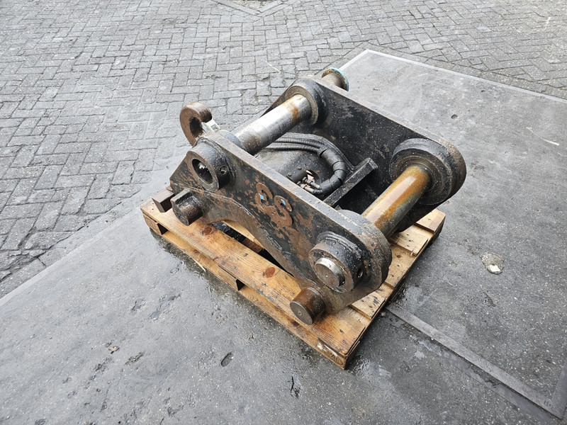 Hydr. snelwissel cw55s coupler cw55s - Pikaliitin - Rakennuskoneet: kuva hydr. snelwissel cw55s coupler cw55s - Pikaliitin - Rakennuskoneet Hydr. snelwissel cw55s coupler cw55s - Pikaliitin - Rakennuskoneet: kuva hydr. snelwissel cw55s coupler cw55s - Pikaliitin - Rakennuskoneet