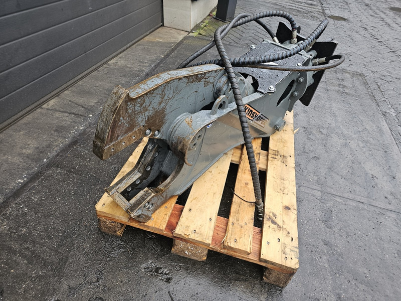 Schrootschaar kinshofer cw10 scrap shear genesis fortress labounty - Hydrauliset leikkurit: kuva schrootschaar kinshofer cw10 scrap shear genesis fortress labounty - Hydrauliset leikkurit Schrootschaar kinshofer cw10 scrap shear genesis fortress labounty - Hydrauliset leikkurit: kuva schrootschaar kinshofer cw10 scrap shear genesis fortress labounty - Hydrauliset leikkurit