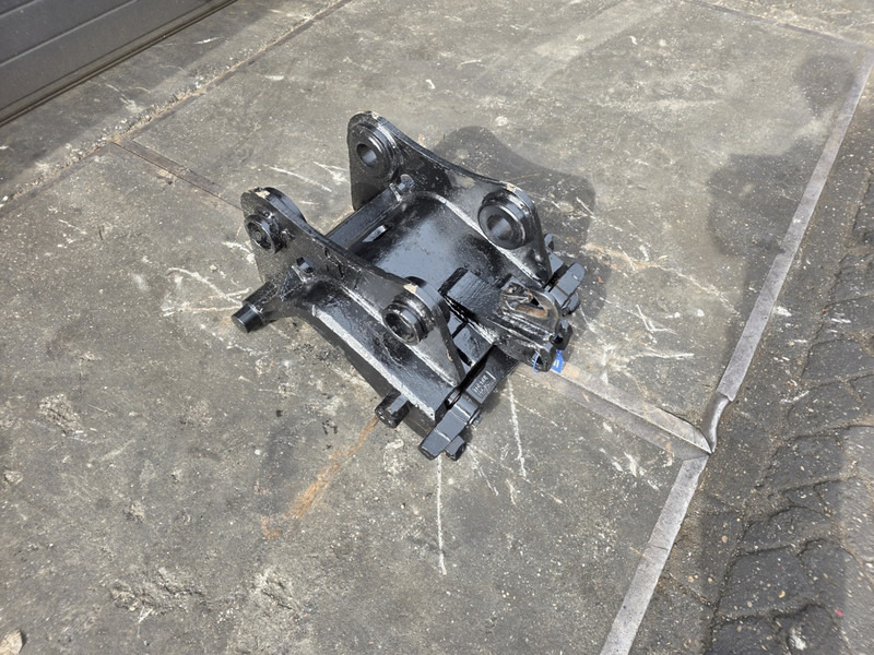 Snelwissel cw30 cw 40 verachtert coupler verachtert cw30 cw 40 - Pikaliitin - Rakennuskoneet: kuva snelwissel cw30 cw 40 verachtert coupler verachtert cw30 cw 40 - Pikaliitin - Rakennuskoneet Snelwissel cw30 cw 40 verachtert coupler verachtert cw30 cw 40 - Pikaliitin - Rakennuskoneet: kuva snelwissel cw30 cw 40 verachtert coupler verachtert cw30 cw 40 - Pikaliitin - Rakennuskoneet