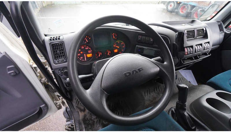 Umpikori kuorma-auto DAF LF 45.180 EURO 3 CLOSED BOX 290.000KM MANUAL GEARBOX: kuva Umpikori kuorma-auto DAF LF 45.180 EURO 3 CLOSED BOX 290.000KM MANUAL GEARBOX