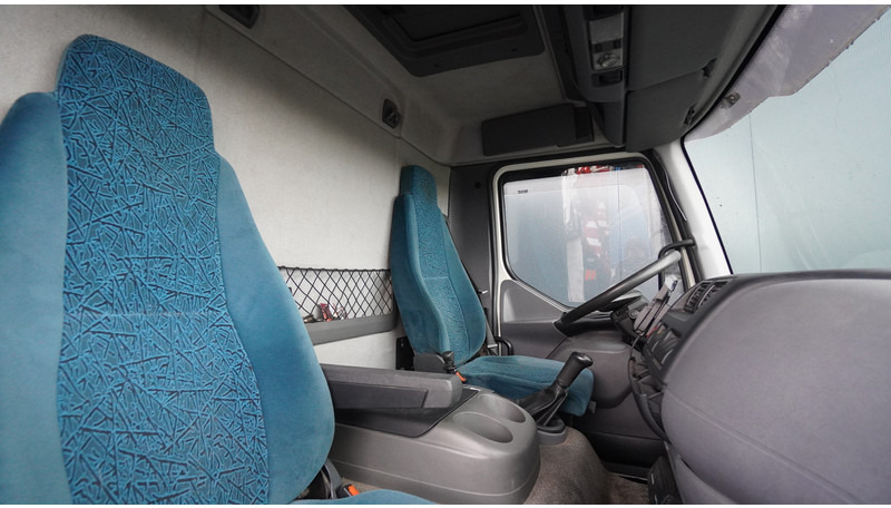Umpikori kuorma-auto DAF LF 45.180 EURO 3 CLOSED BOX 290.000KM MANUAL GEARBOX: kuva Umpikori kuorma-auto DAF LF 45.180 EURO 3 CLOSED BOX 290.000KM MANUAL GEARBOX