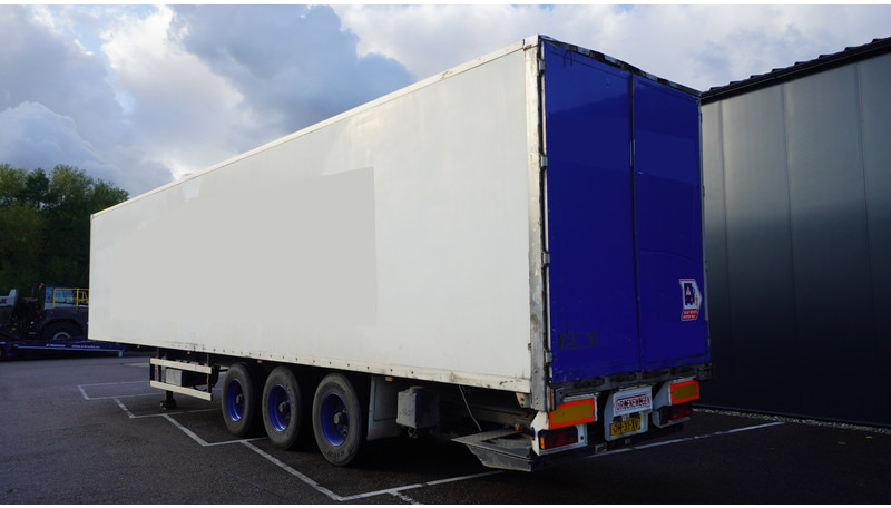 Groenewegen 3 AXLE CLOSED BOX - Umpikori puoliperävaunu: kuva Groenewegen 3 AXLE CLOSED BOX - Umpikori puoliperävaunu Groenewegen 3 AXLE CLOSED BOX - Umpikori puoliperävaunu: kuva Groenewegen 3 AXLE CLOSED BOX - Umpikori puoliperävaunu