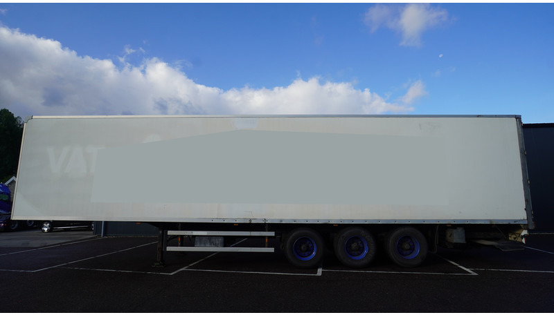 Groenewegen 3 AXLE CLOSED BOX - Umpikori puoliperävaunu: kuva Groenewegen 3 AXLE CLOSED BOX - Umpikori puoliperävaunu Groenewegen 3 AXLE CLOSED BOX - Umpikori puoliperävaunu: kuva Groenewegen 3 AXLE CLOSED BOX - Umpikori puoliperävaunu