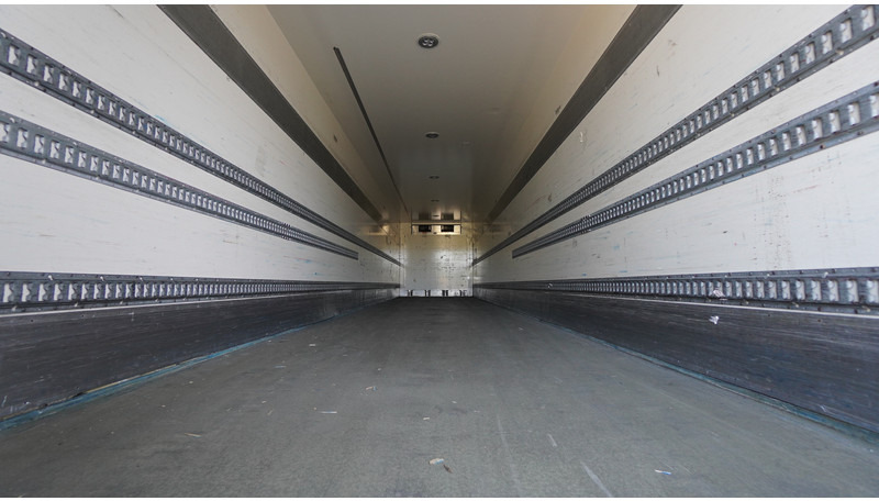 H.T.F. 3 AXLE FRIGO TRAILER CARRIER VECTOR 1800 - Refrigeraattori puoliperävaunu: kuva H.T.F. 3 AXLE FRIGO TRAILER CARRIER VECTOR 1800 - Refrigeraattori puoliperävaunu H.T.F. 3 AXLE FRIGO TRAILER CARRIER VECTOR 1800 - Refrigeraattori puoliperävaunu: kuva H.T.F. 3 AXLE FRIGO TRAILER CARRIER VECTOR 1800 - Refrigeraattori puoliperävaunu