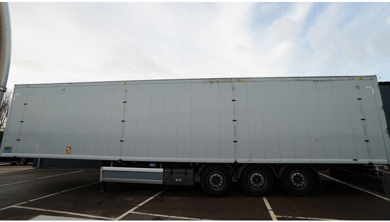 Knapen 3 AXLE WALKING FLOOR TRAILER - Moving floor puoliperävaunu: kuva Knapen 3 AXLE WALKING FLOOR TRAILER - Moving floor puoliperävaunu Knapen 3 AXLE WALKING FLOOR TRAILER - Moving floor puoliperävaunu: kuva Knapen 3 AXLE WALKING FLOOR TRAILER - Moving floor puoliperävaunu