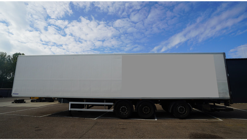 Krone 3 AXLE FRIGO TRAILER - Refrigeraattori puoliperävaunu: kuva Krone 3 AXLE FRIGO TRAILER - Refrigeraattori puoliperävaunu Krone 3 AXLE FRIGO TRAILER - Refrigeraattori puoliperävaunu: kuva Krone 3 AXLE FRIGO TRAILER - Refrigeraattori puoliperävaunu