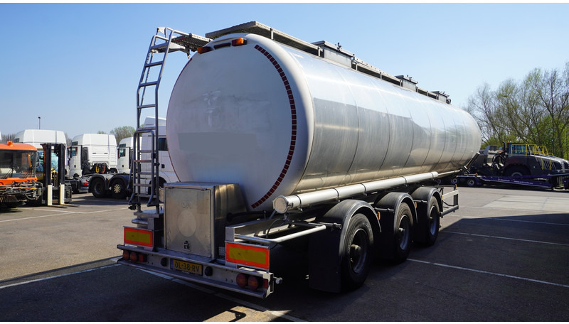 Magyar 3 AXLE FOOD TANK TRAILER 41.410LTR - Säiliöpuoliperävaunu: kuva Magyar 3 AXLE FOOD TANK TRAILER 41.410LTR - Säiliöpuoliperävaunu Magyar 3 AXLE FOOD TANK TRAILER 41.410LTR - Säiliöpuoliperävaunu: kuva Magyar 3 AXLE FOOD TANK TRAILER 41.410LTR - Säiliöpuoliperävaunu