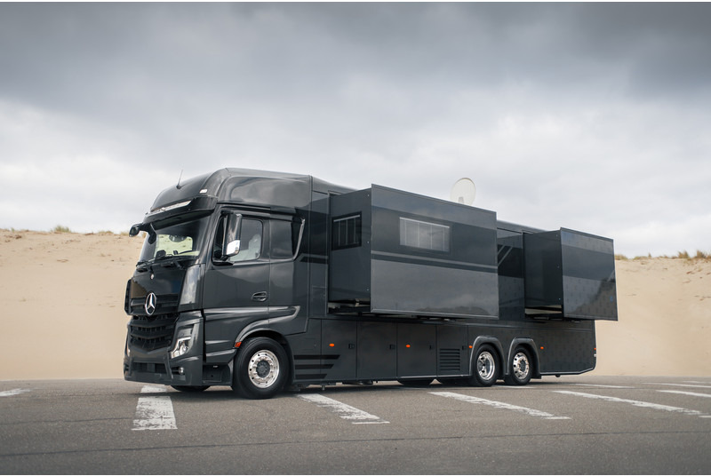 Mercedes-Benz ACTROS 2651 6X2 STX CAMPER POP-OUT MOTORHOME - Matkailuauto: kuva Mercedes-Benz ACTROS 2651 6X2 STX CAMPER POP-OUT MOTORHOME - Matkailuauto Mercedes-Benz ACTROS 2651 6X2 STX CAMPER POP-OUT MOTORHOME - Matkailuauto: kuva Mercedes-Benz ACTROS 2651 6X2 STX CAMPER POP-OUT MOTORHOME - Matkailuauto