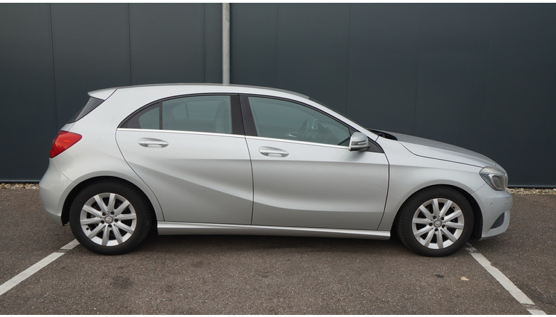 Mercedes-Benz A-Klasse A180 CDI EURO 5 - Minibussi, Pikkubussi: kuva Mercedes-Benz A-Klasse A180 CDI EURO 5 - Minibussi, Pikkubussi Mercedes-Benz A-Klasse A180 CDI EURO 5 - Minibussi, Pikkubussi: kuva Mercedes-Benz A-Klasse A180 CDI EURO 5 - Minibussi, Pikkubussi