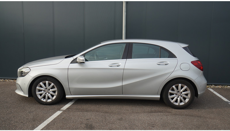 Mercedes-Benz A180d EURO6 - Minibussi, Pikkubussi: kuva Mercedes-Benz A180d EURO6 - Minibussi, Pikkubussi Mercedes-Benz A180d EURO6 - Minibussi, Pikkubussi: kuva Mercedes-Benz A180d EURO6 - Minibussi, Pikkubussi