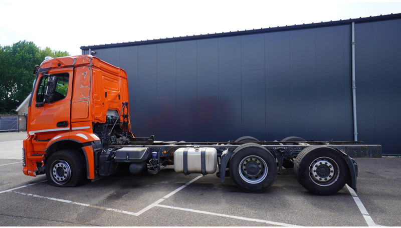 Mercedes-Benz ANTOS 2843 6x2 DAMAGED VEHICLE - Kuorma-auto alusta: kuva Mercedes-Benz ANTOS 2843 6x2 DAMAGED VEHICLE - Kuorma-auto alusta Mercedes-Benz ANTOS 2843 6x2 DAMAGED VEHICLE - Kuorma-auto alusta: kuva Mercedes-Benz ANTOS 2843 6x2 DAMAGED VEHICLE - Kuorma-auto alusta