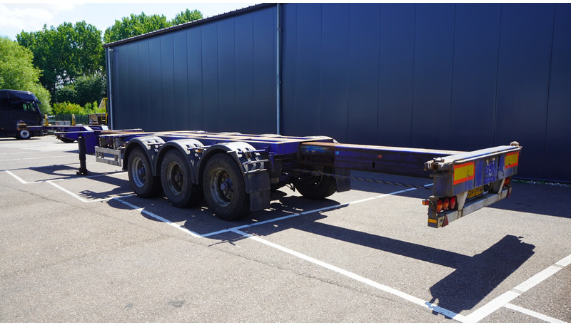 Pacton 3 AXLE MULTI CONTAINER TRANSPORT TRAILER EXTENDABLE 45 FT - Konttialus/ Vaihtokuormatilat puoliperävaunu: kuva Pacton 3 AXLE MULTI CONTAINER TRANSPORT TRAILER EXTENDABLE 45 FT - Konttialus/ Vaihtokuormatilat puoliperävaunu Pacton 3 AXLE MULTI CONTAINER TRANSPORT TRAILER EXTENDABLE 45 FT - Konttialus/ Vaihtokuormatilat puoliperävaunu: kuva Pacton 3 AXLE MULTI CONTAINER TRANSPORT TRAILER EXTENDABLE 45 FT - Konttialus/ Vaihtokuormatilat puoliperävaunu